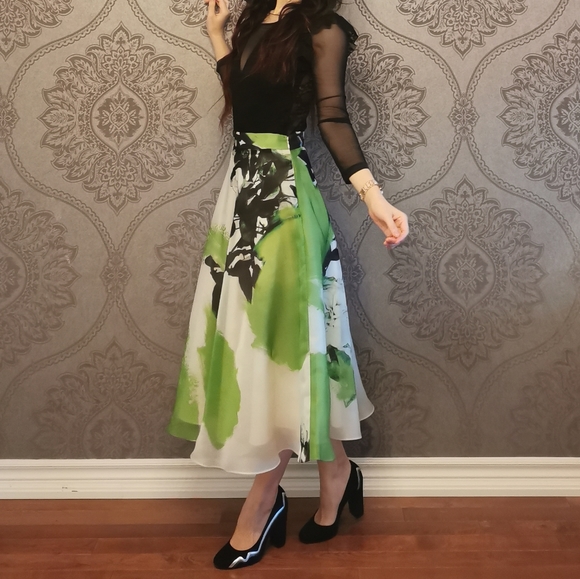 Floral print 100% silk skirt - Picture 8 of 15